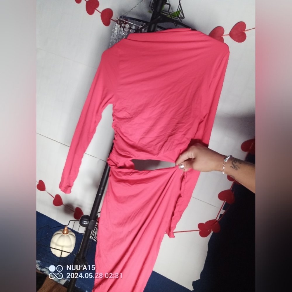 Red shirt/skirt